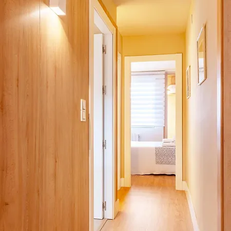Apartment Amplio Y Centrico, Recien Reformado, Calefaccion Central, Jardines, Supermercados, Cafeterias Y Todos Servicios En El Corazon De La Ciudad
